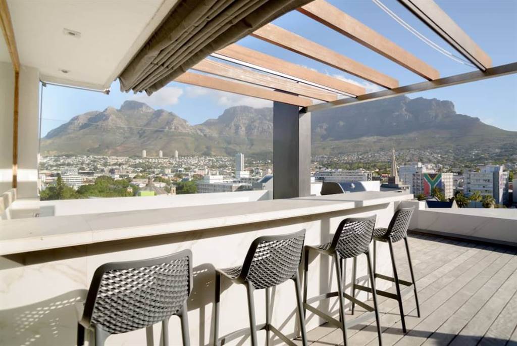 3 Bed Penthouse in Cape Town City Centre photo number 17