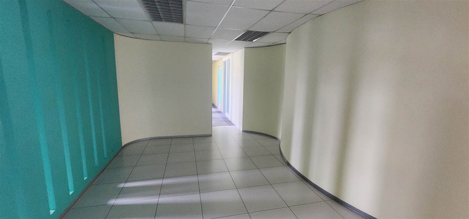 156  m² Commercial space in Poortview photo number 7
