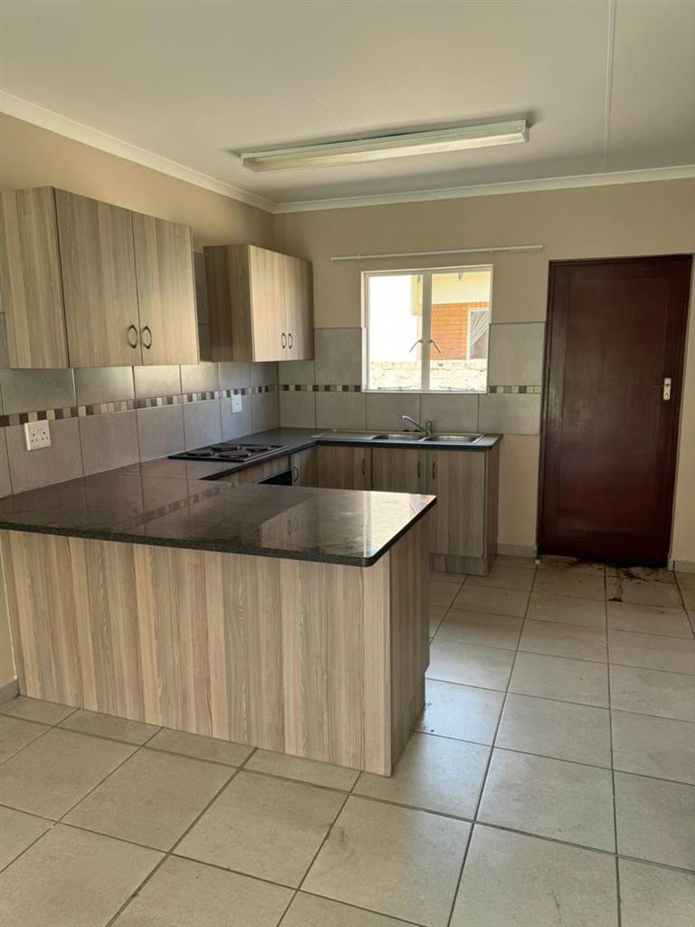 3 Bed Townhouse in Waterkloof photo number 24