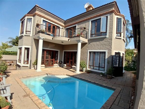 5 Bed House