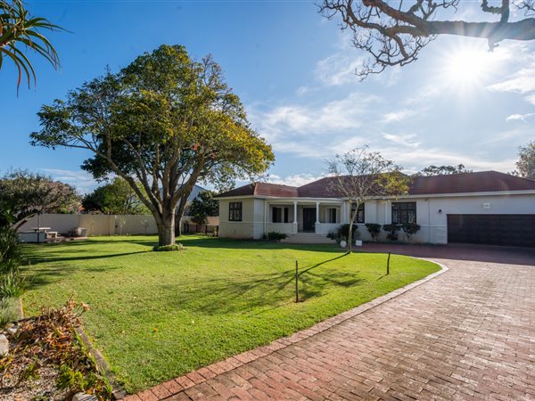 7 Bedroom House 7 Bedroom House
