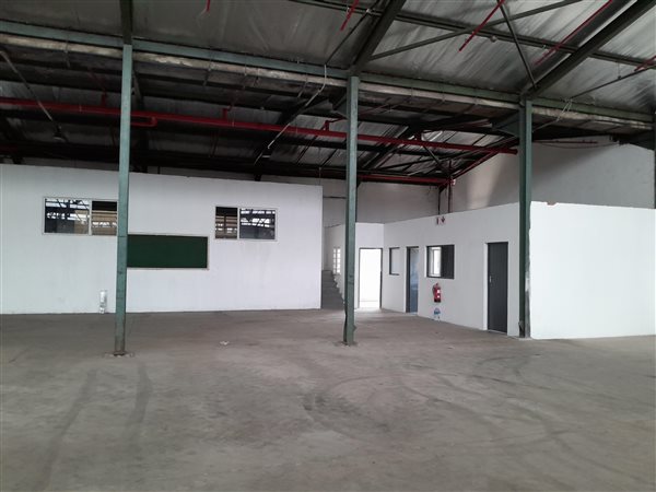 2684  m² Industrial space