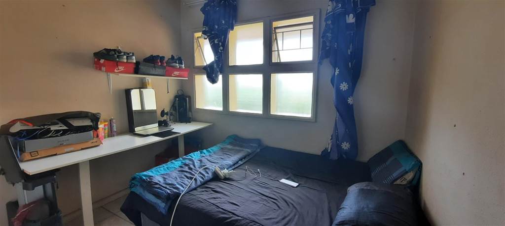 3 Bed Apartment in Pretoria North photo number 12