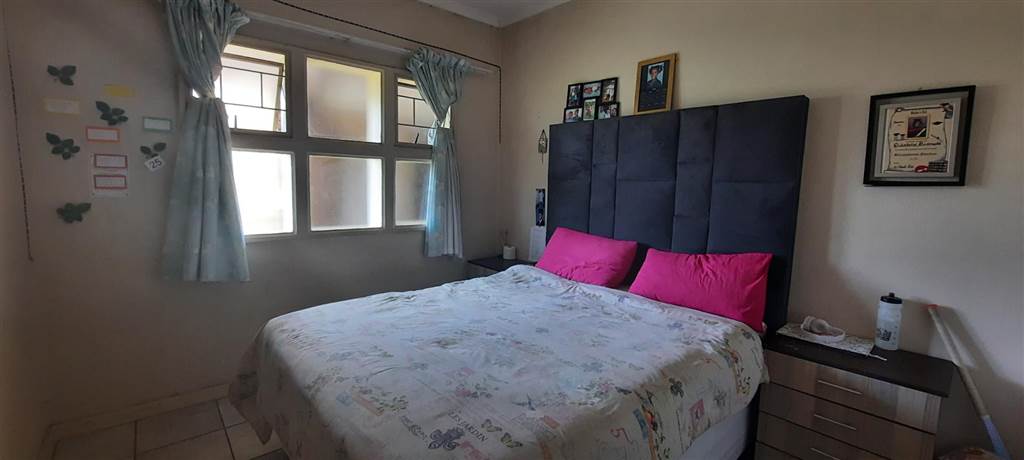 3 Bed Apartment in Pretoria North photo number 11