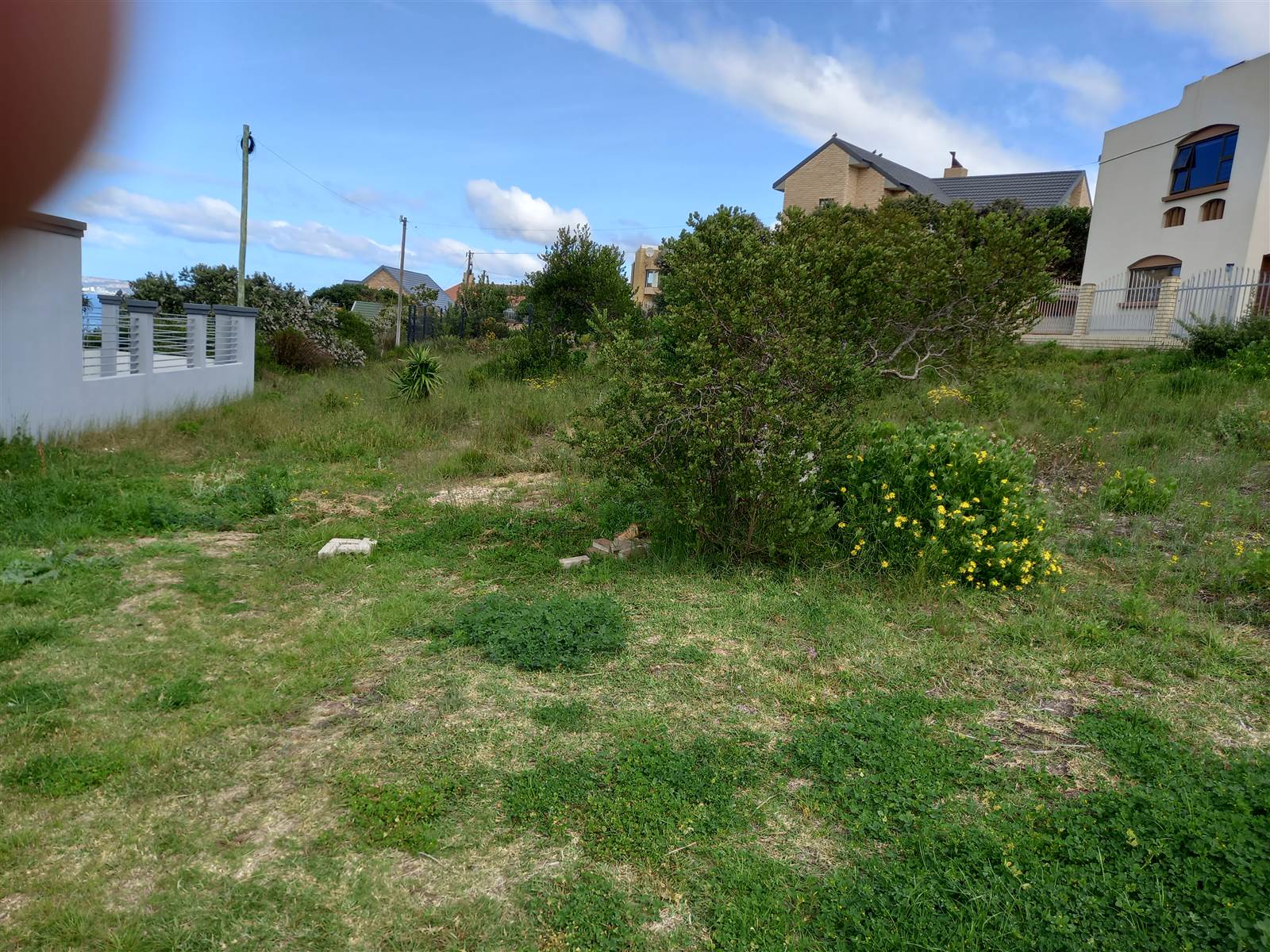 750 m² Land available in Reebok photo number 4