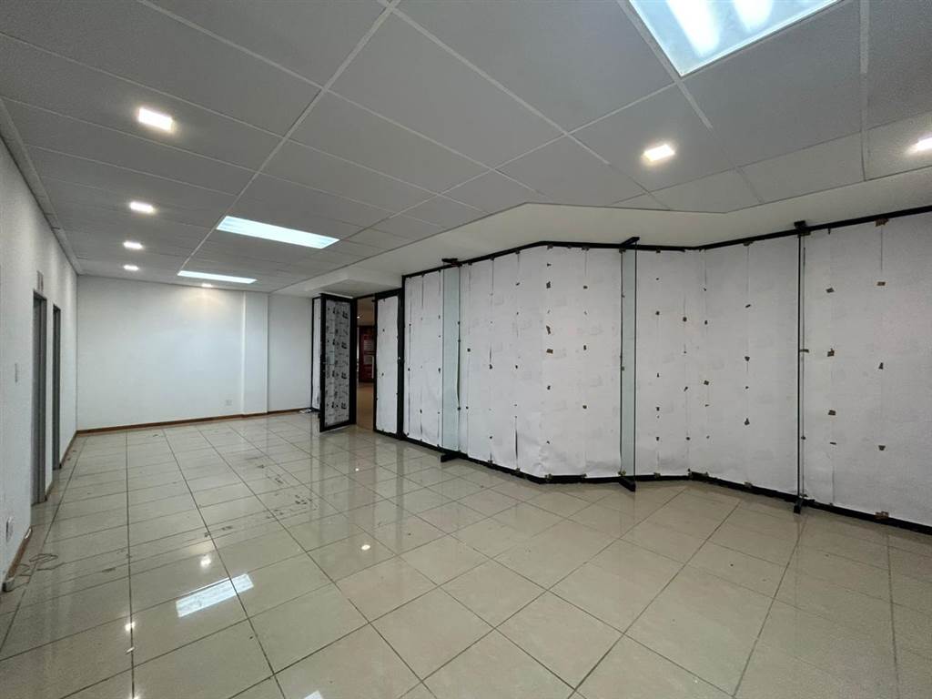 125  m² Commercial space in Horizon View photo number 6