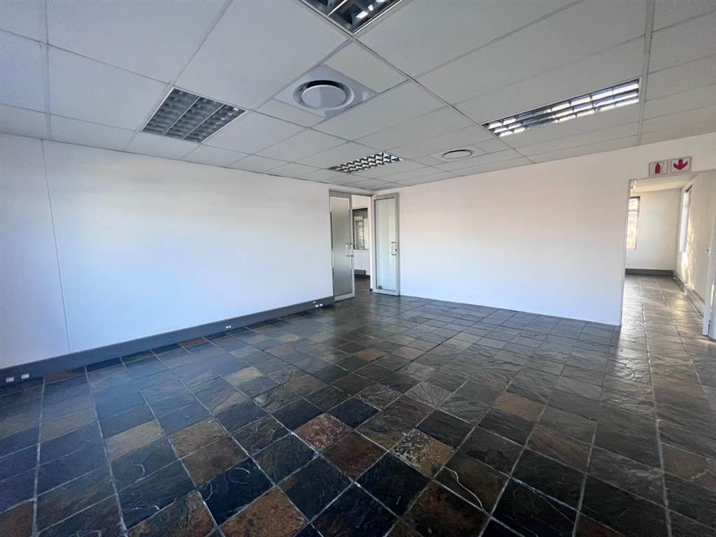 250  m² Commercial space in Allens Nek photo number 20