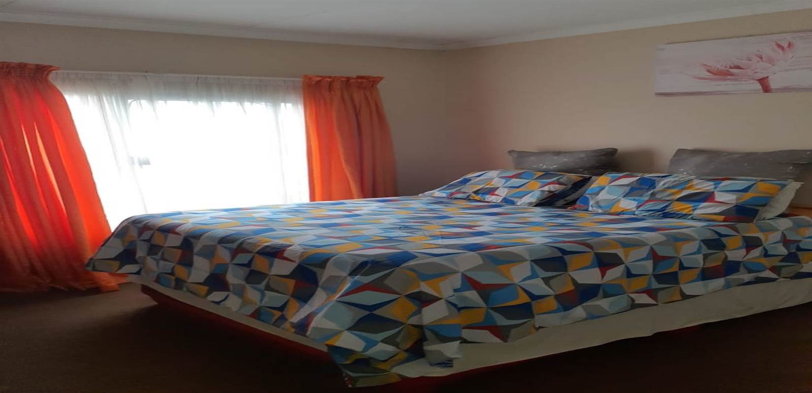 2 Bed Flat in Evander photo number 4