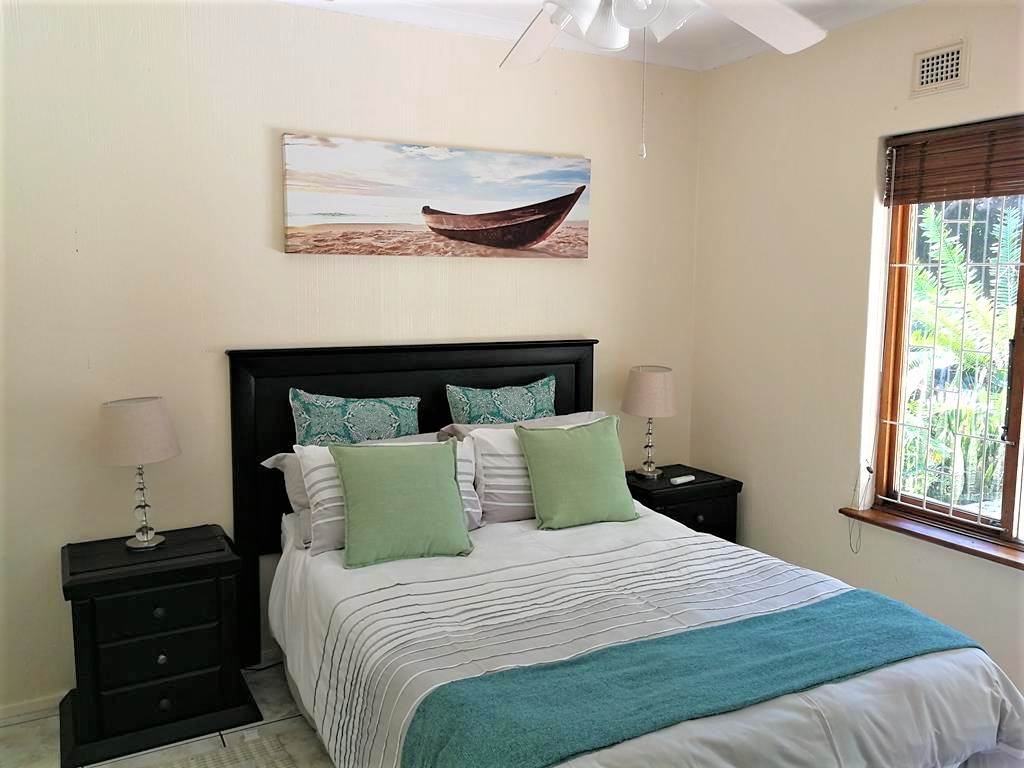 2 Bed Townhouse in Scottburgh South photo number 13