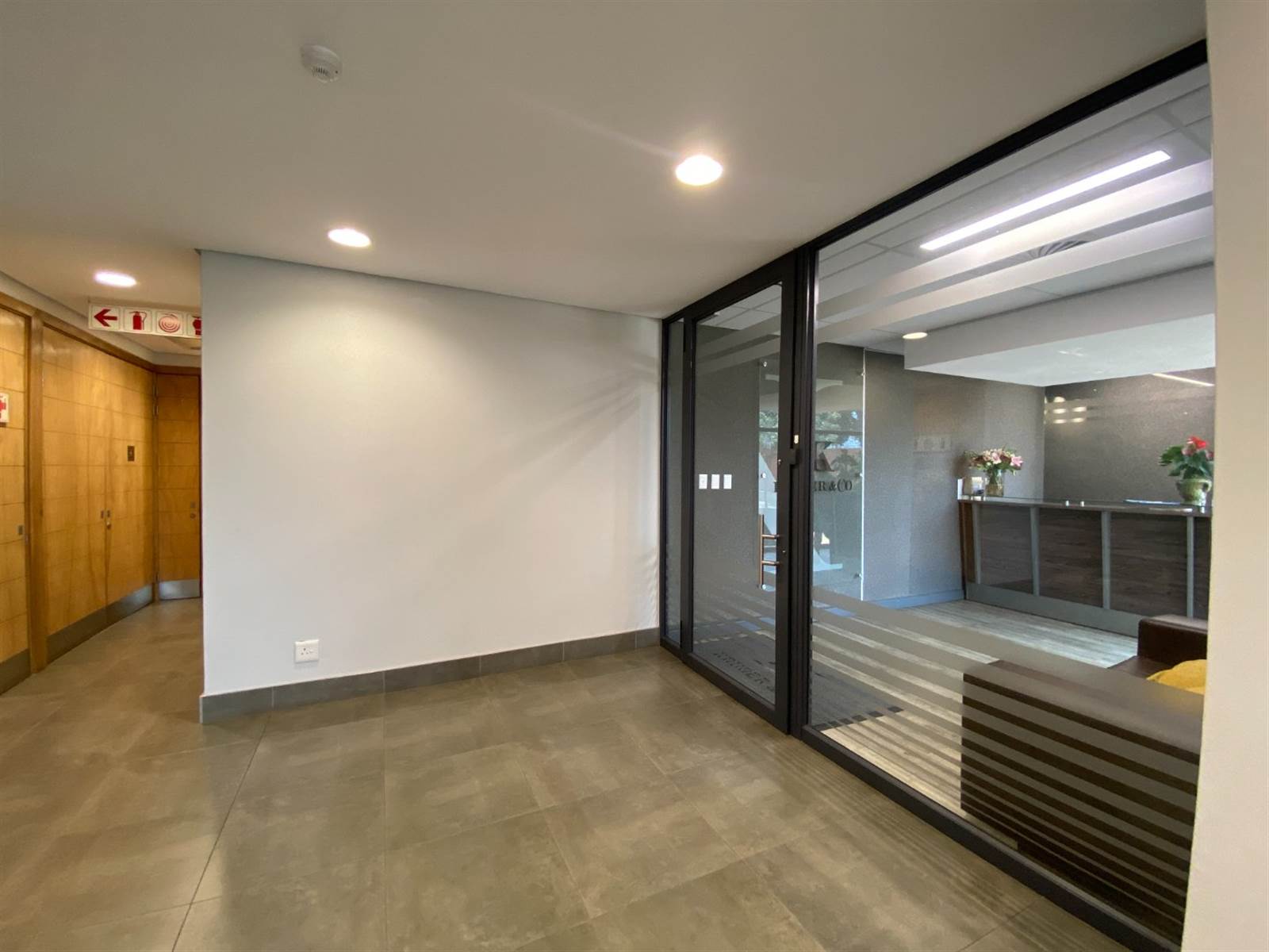 243  m² Office Space in Lynnwood photo number 7