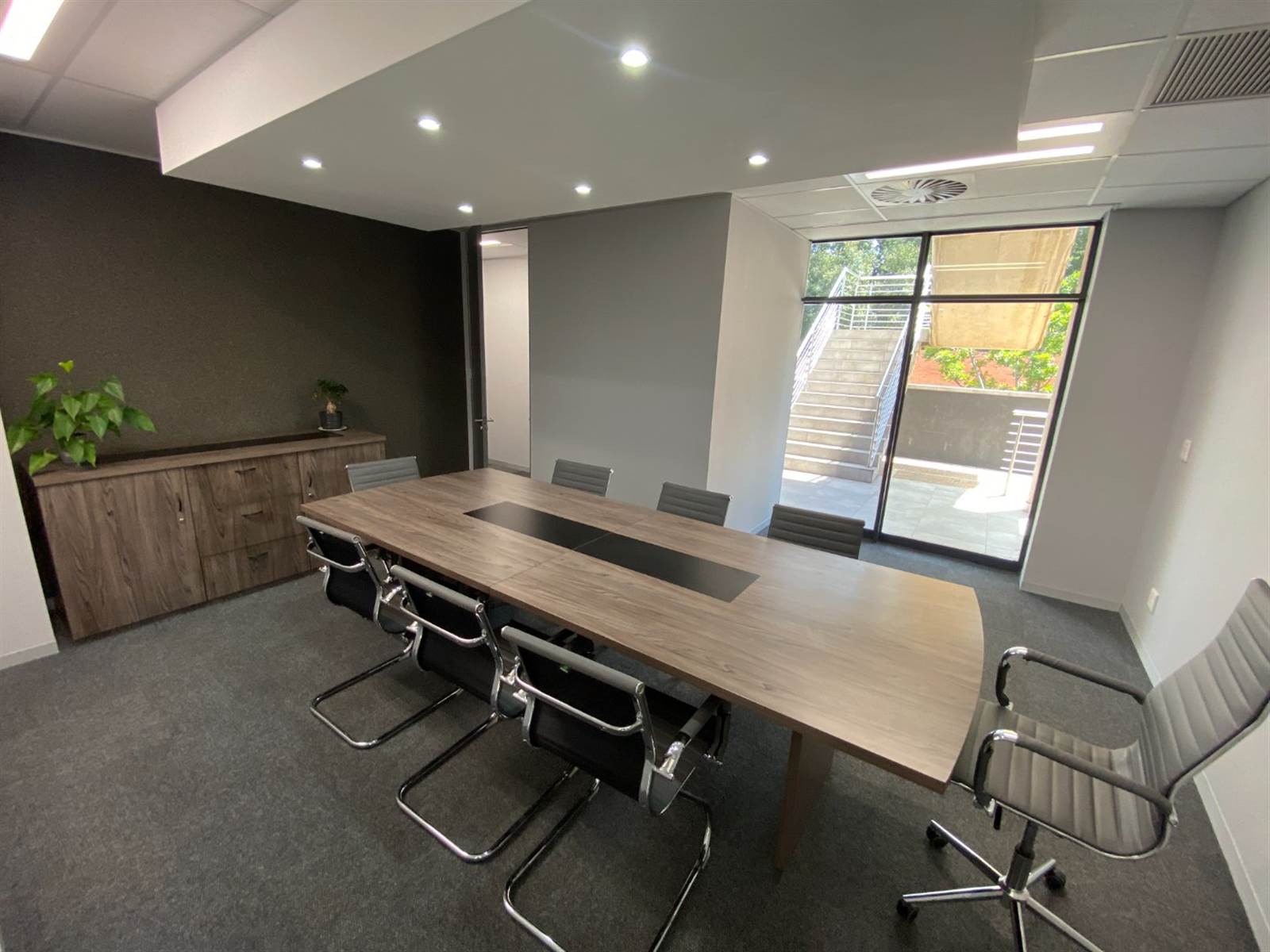 243  m² Office Space in Lynnwood photo number 11