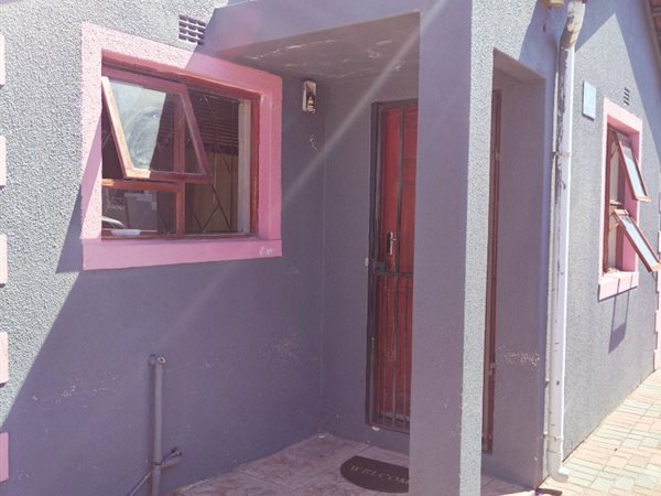 3 Bed House in Langa