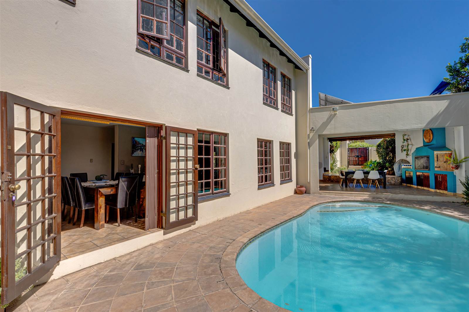 4 Bed Cluster in Lonehill photo number 3