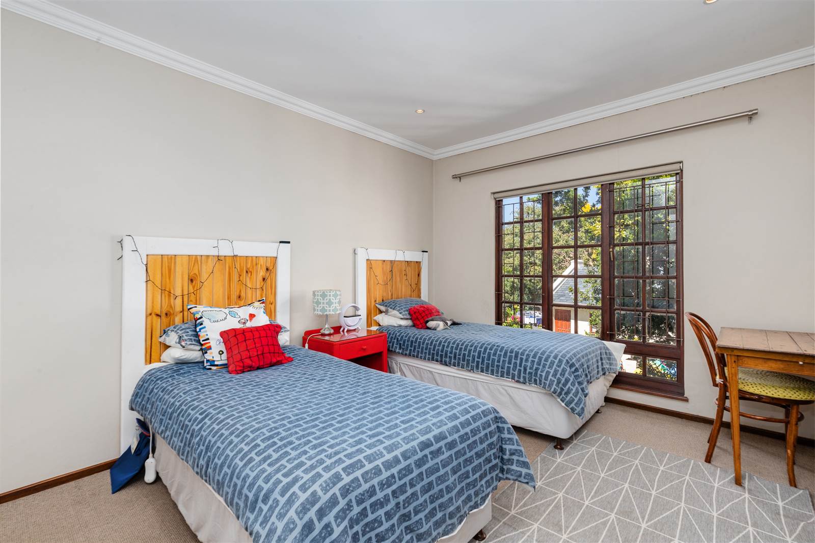 4 Bed Cluster in Lonehill photo number 13