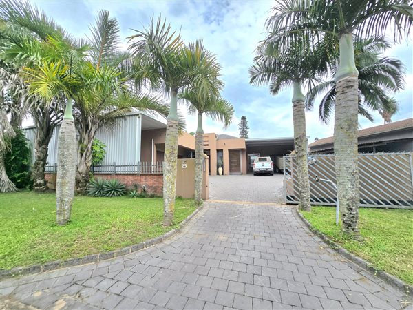 4 Bedroom House 4 Bedroom House
