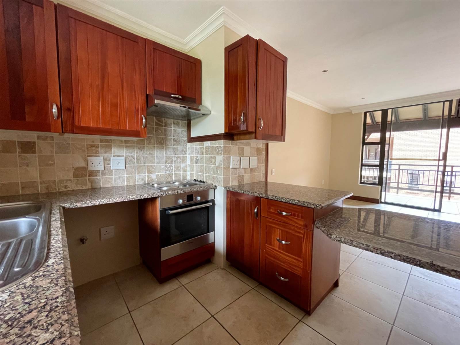 1 Bed Apartment in Newlands photo number 6