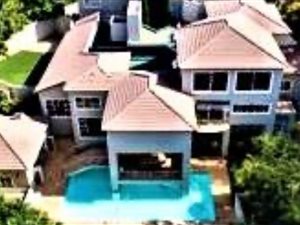 7 Bed House in Waterkloof Park
