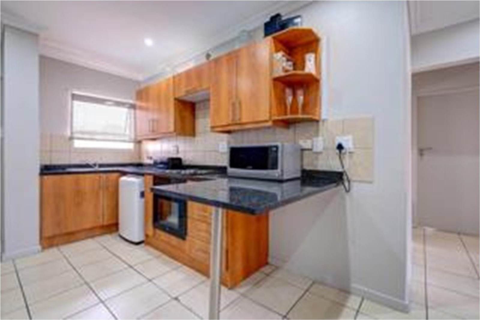 2 Bed Townhouse in Buccleuch photo number 8