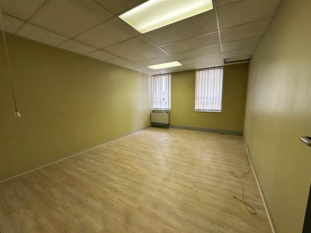638  m² Commercial space in Denlee photo number 23