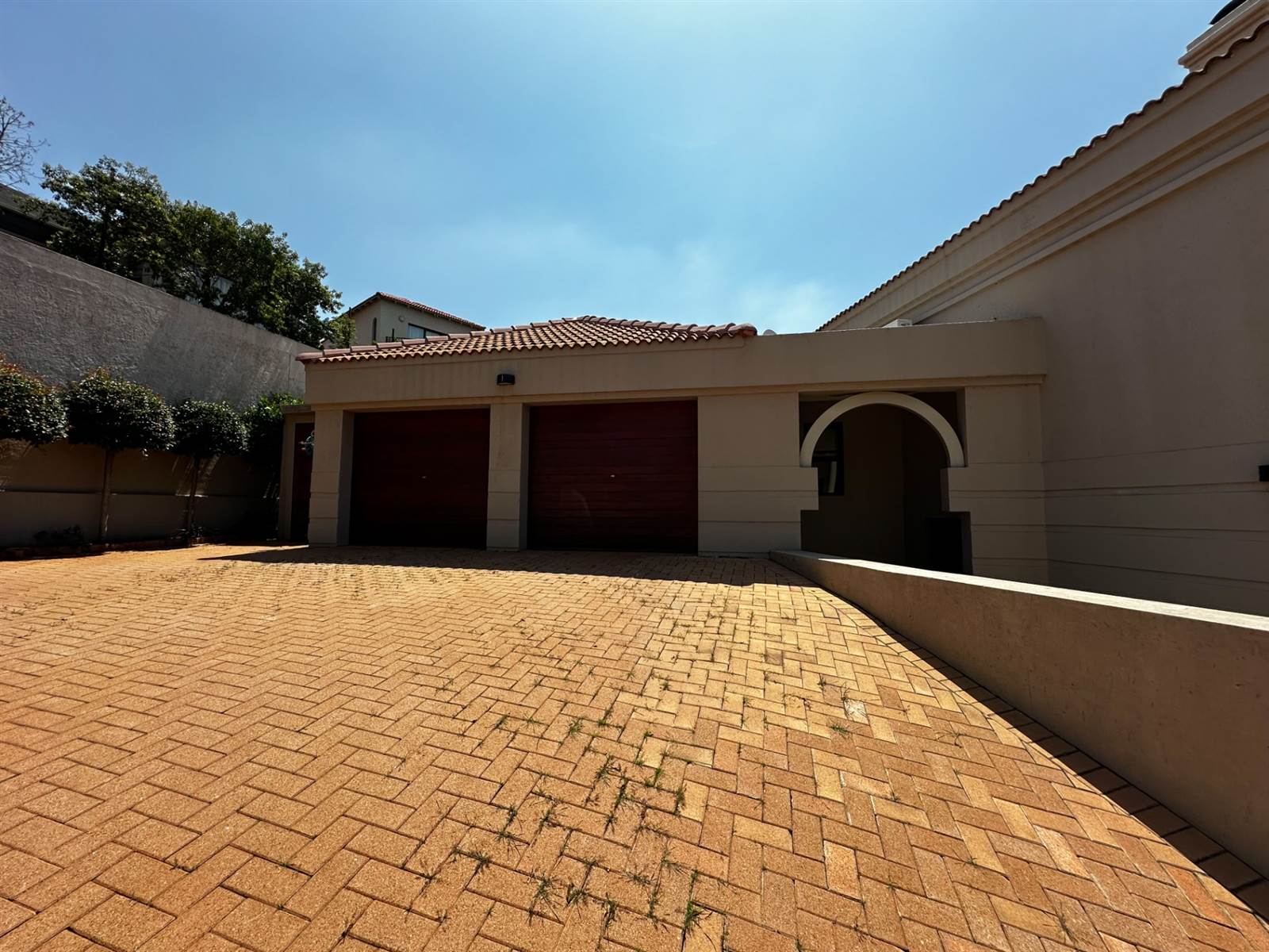 3 Bed House in Waterkloof Ridge photo number 6