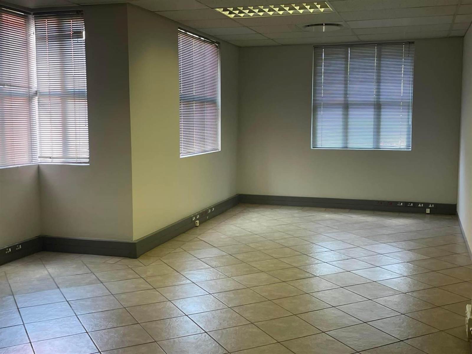 1765  m² Commercial space in Highveld photo number 3