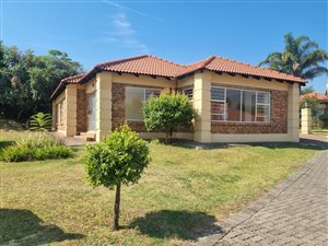 3 Bed Townhouse in Signal Hill