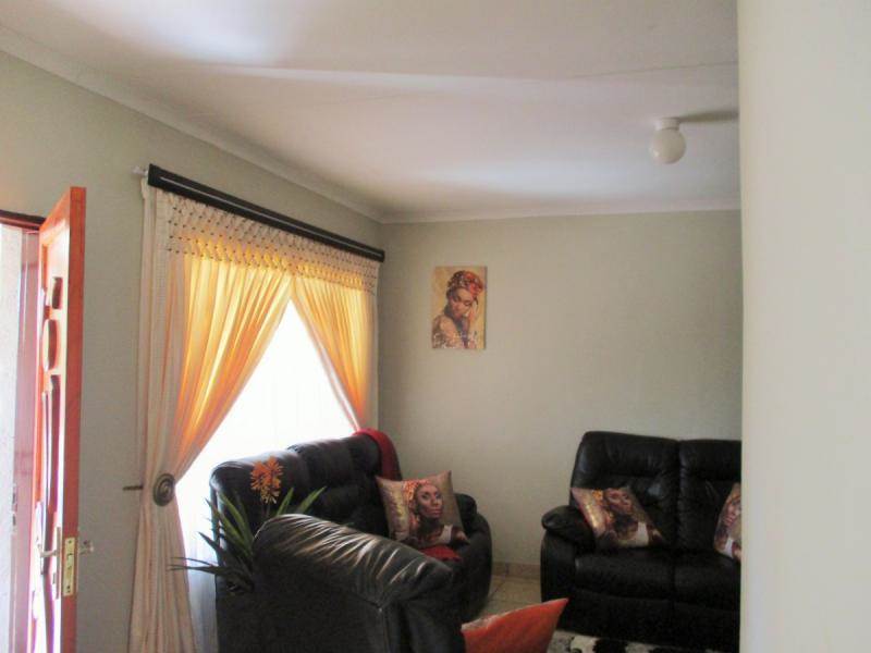 3 Bed House in Nelspruit photo number 5