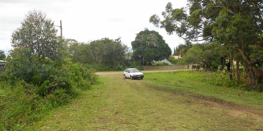 1018 m² Land available in Port Edward photo number 6