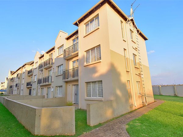 2 Bedroom Townhouse 2 Bedroom Townhouse
