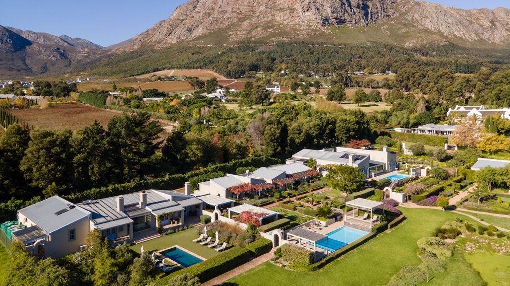 14 Bed House in Franschhoek photo number 3