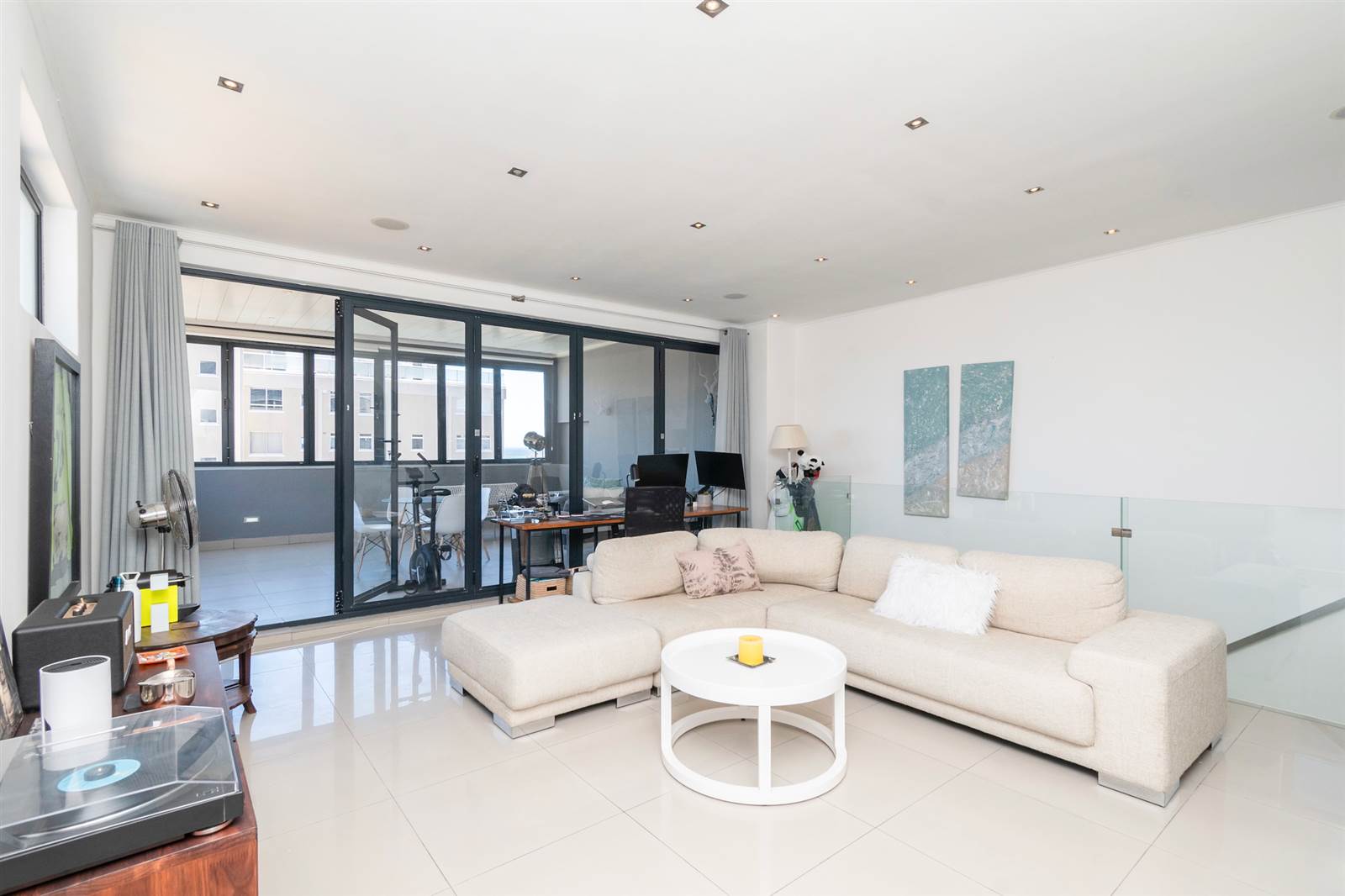 3 Bed House in Fresnaye photo number 27