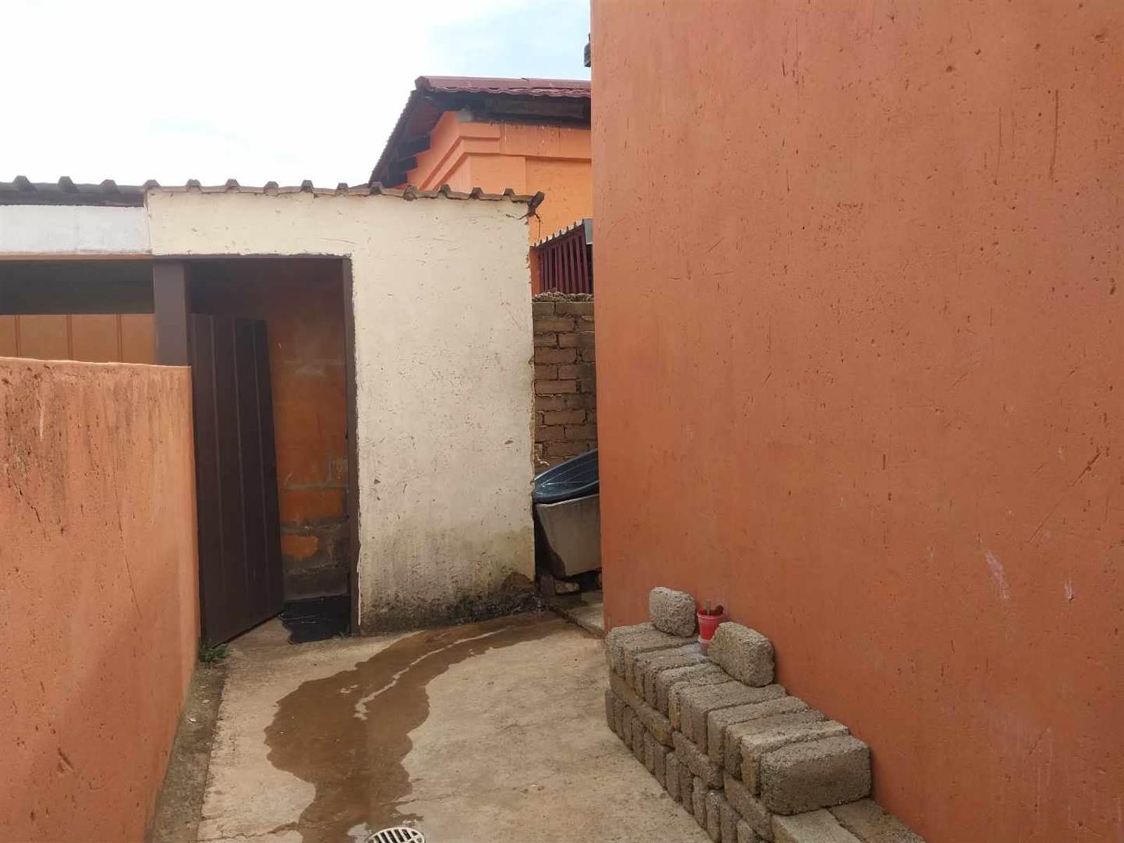 2 Bed House in Mamelodi photo number 3