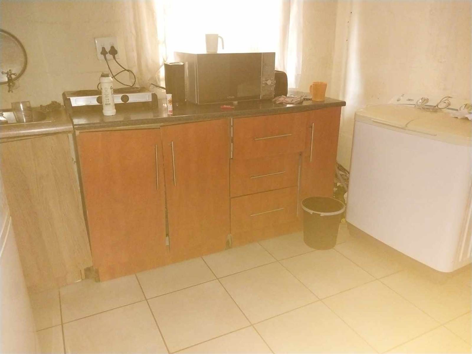 2 Bed House in Mamelodi photo number 12