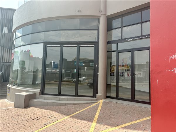 200  m² Retail Space in Blackheath