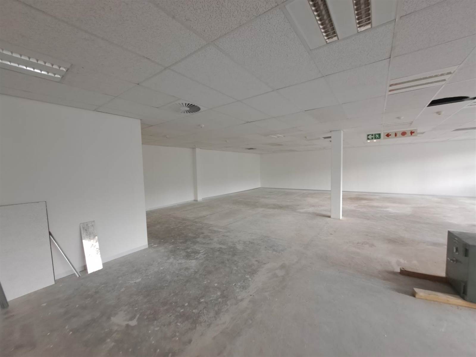 338  m² Office Space in Centurion CBD photo number 6