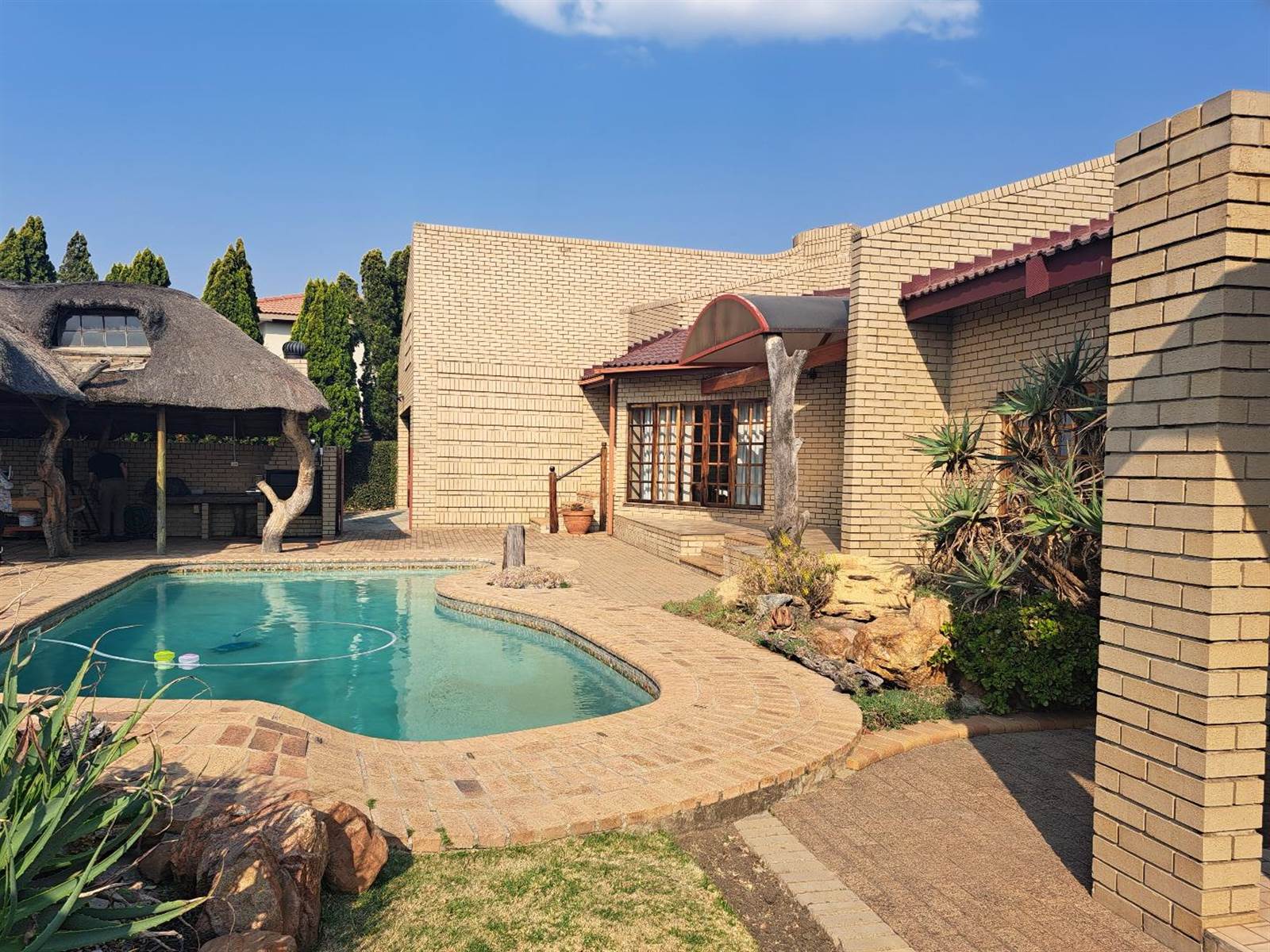 4 Bed House in Secunda Central photo number 1