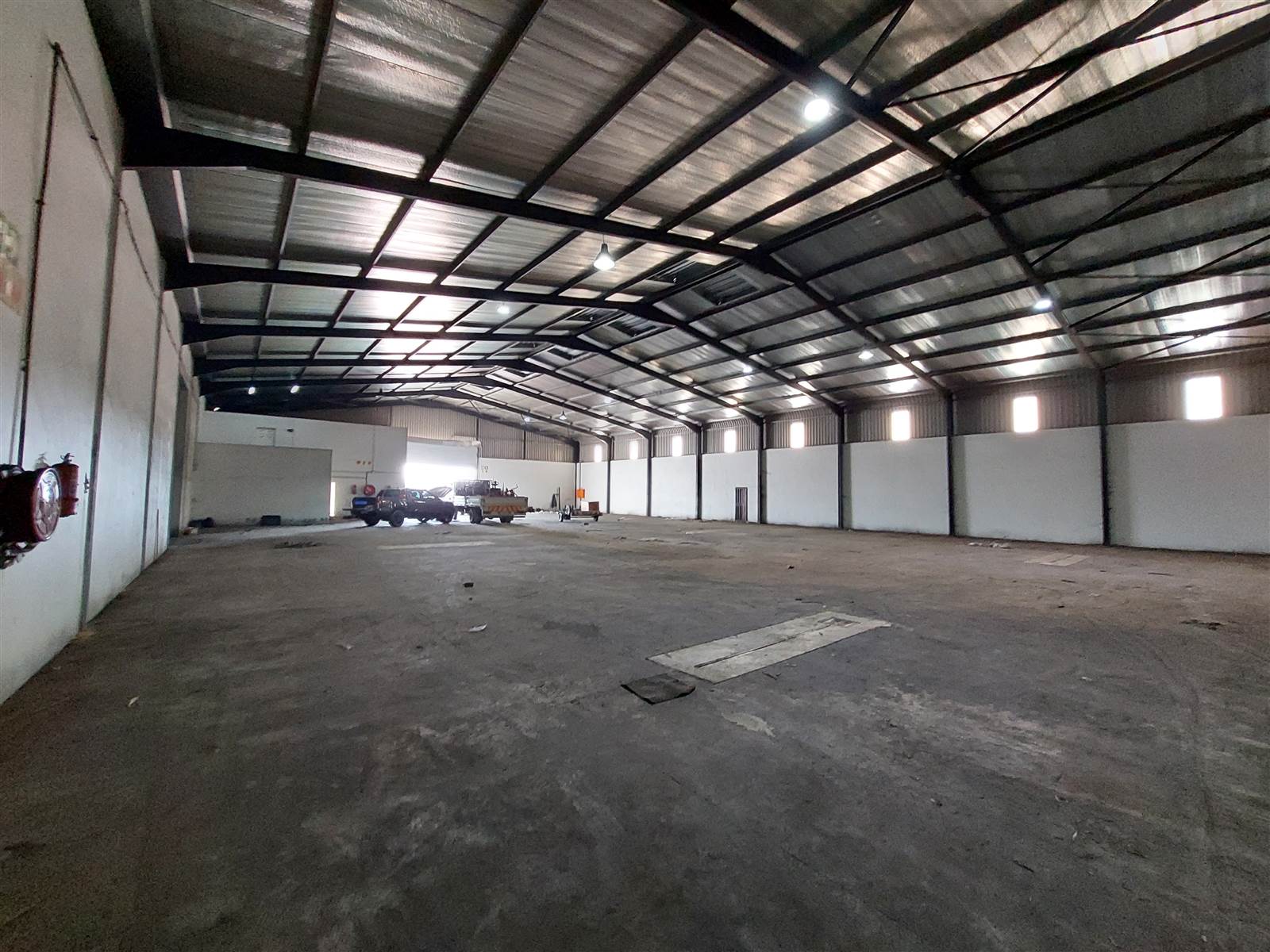 2476  m² Industrial space in Clayville photo number 3