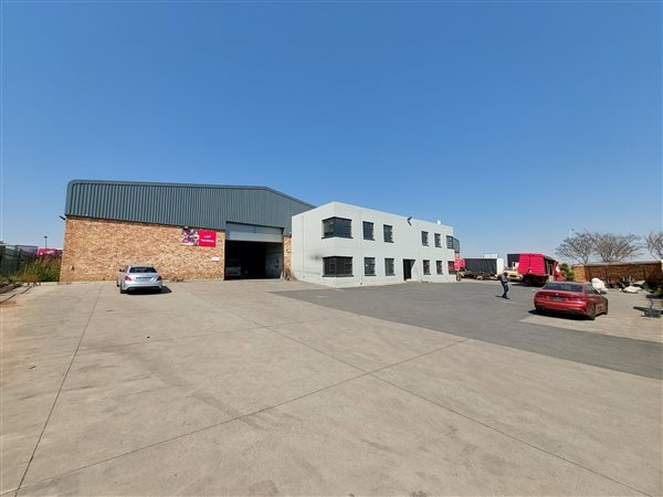 2476  m² Industrial space