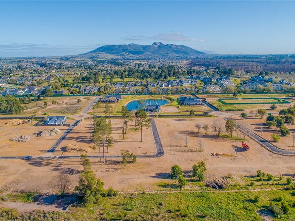 749 m² Land available in Pearl Valley