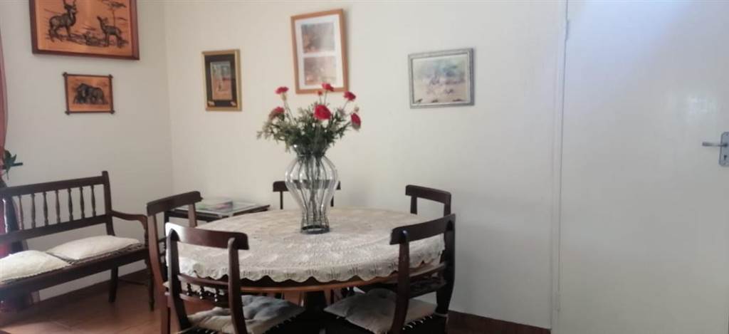 3 Bed Townhouse in Florauna photo number 4