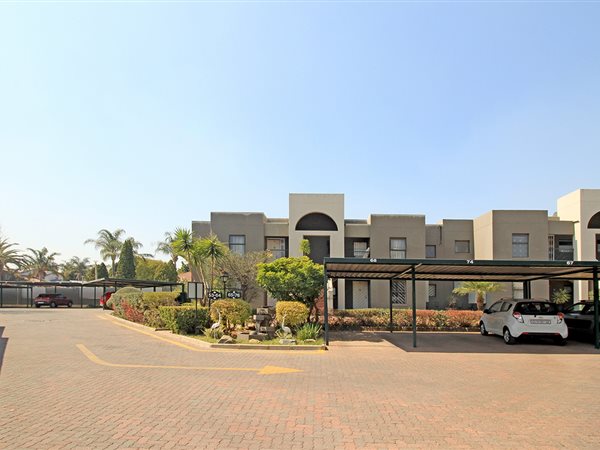 2 Bedroom Townhouse 2 Bedroom Townhouse