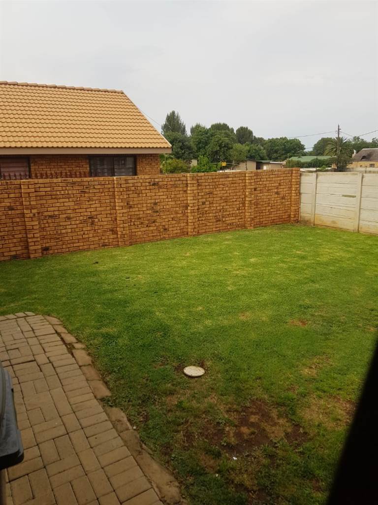 3 Bed Townhouse in Fochville photo number 18
