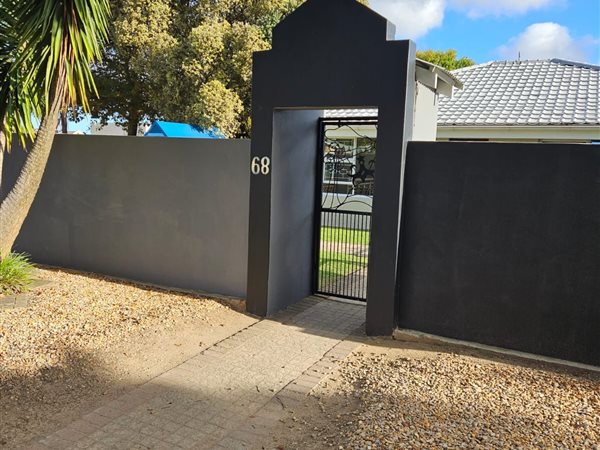 329 m² Commercial space 329 m² Commercial space