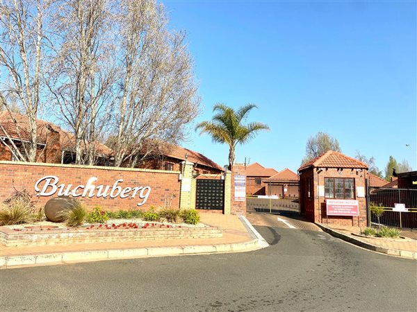 2 Bedroom Townhouse 2 Bedroom Townhouse