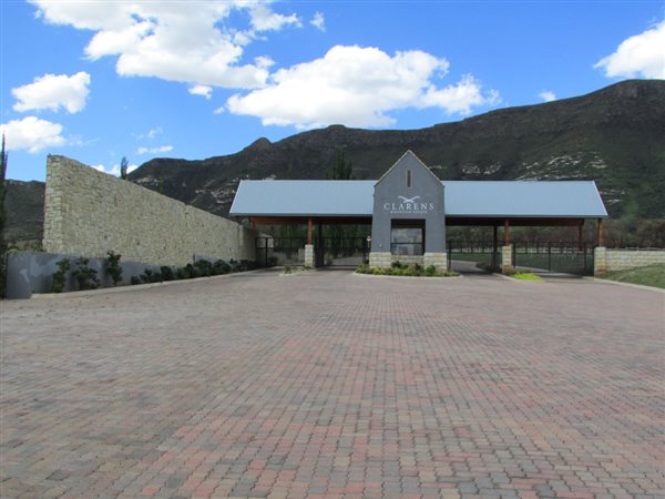 1 398 m² Land