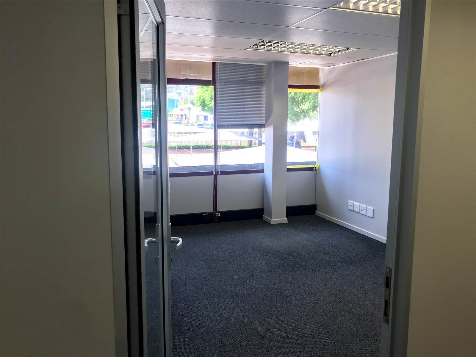 730  m² Commercial space in Cresta photo number 18