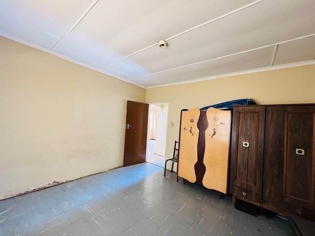 3 Bed House in Pietermaritzburg Central photo number 13