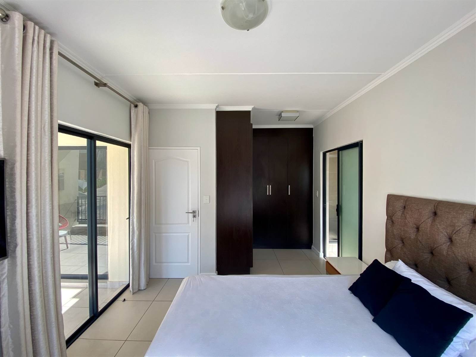 3 Bed Apartment in Kyalami Hills photo number 8
