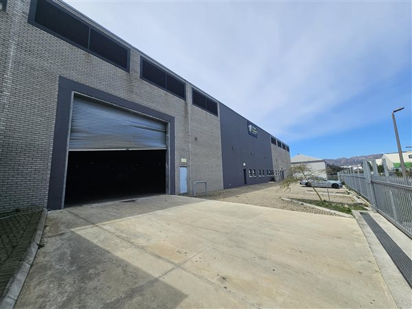 5 130  m² Industrial space