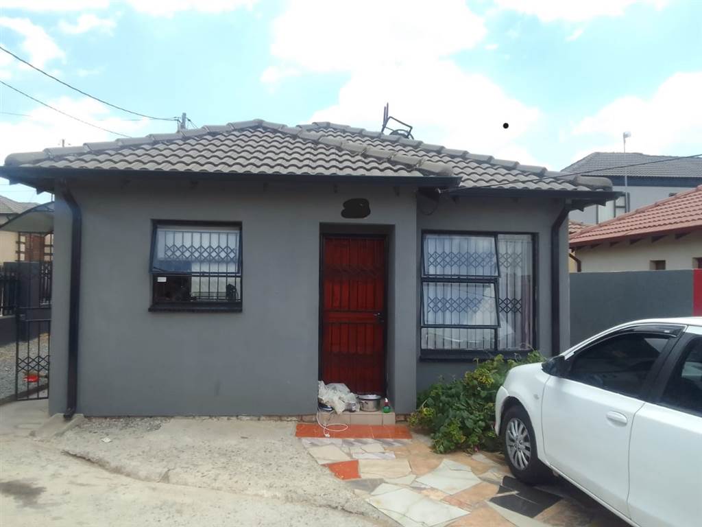 2 Bed House in Kaalfontein photo number 13